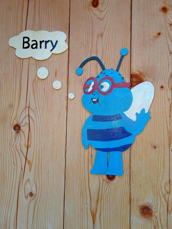 ホテル Bee House Maya Rob エクステリア 写真
